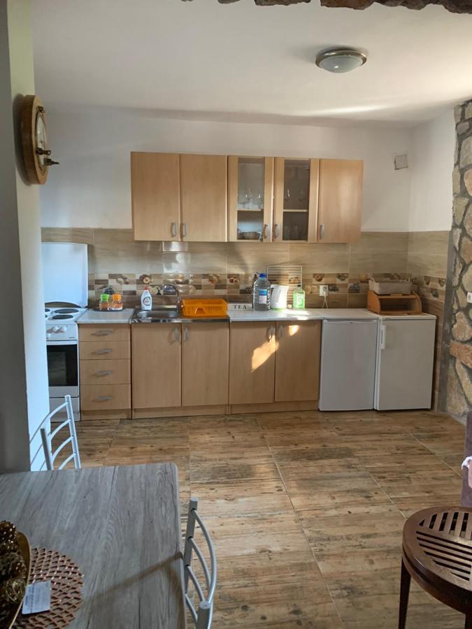 Apartments Vuk Luštica Luaran gambar