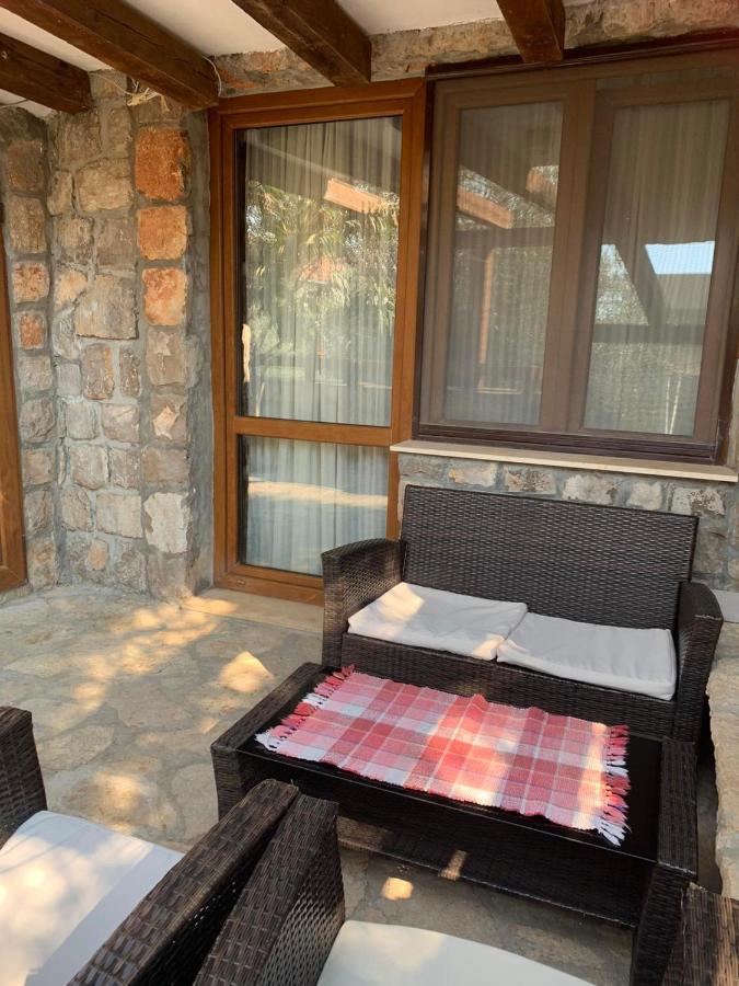 Apartments Vuk Luštica Luaran gambar