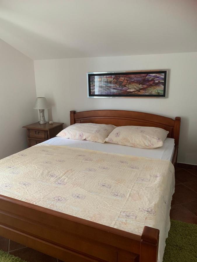 Apartments Vuk Luštica Luaran gambar